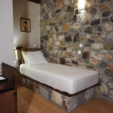 Aparthotel Ataviros Embonas