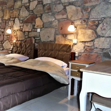 Aparthotel Ataviros Embonas
